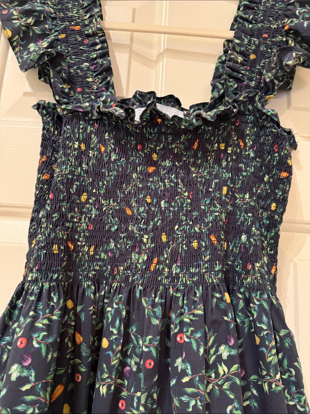 Women’s Dresses - Picture 3 of 7